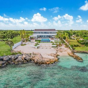 Luxurious 12-Bedroom Oceanfront Villa With Private Cook, Butler, Private Beach In Casa De Campo Resort La Romana Exterior photo