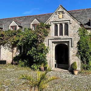 The Old Manor Apartment Exterior photo