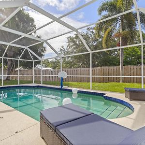 Willa Sunny Days-Family Friendly Private Heated Pool Sarasota Exterior photo