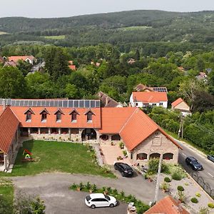 Bed and Breakfast Csipke Vendeghaz Orfű Exterior photo