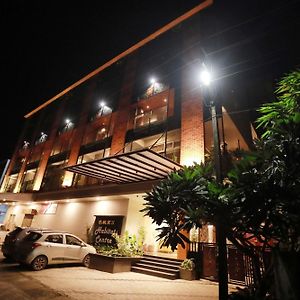 Hotel Cmk Habitat Centre Kochi Exterior photo