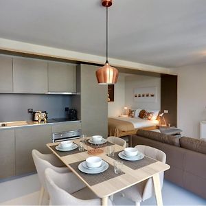 Apartament Contemporary Cosy Central Studio In Nyon - Rm8 Exterior photo