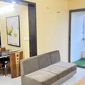 Apartament Cozy 2Bhk In Prime Location Ahmadabad Exterior photo