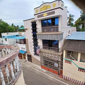 Apartament Marudha Temple View Thiruvidaimaruthur Thiruvidaimarudur Exterior photo