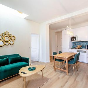 Apartament Guestready - Apt Moderne - Direct Champs Elysees Clichy Exterior photo