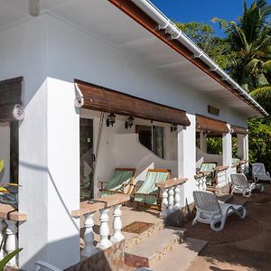 Hotel Pension Hibiscus La Digue Exterior photo