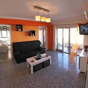 3 Bedrooms Apartment With City View Balcony And Wifi At Villena Exterior photo
