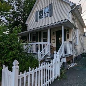 1Br Home Close To Nyc Teaneck Exterior photo