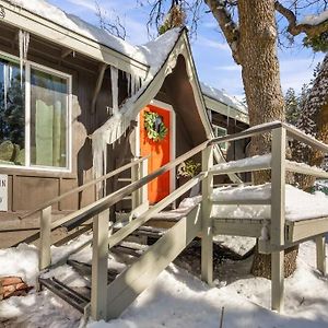 Stylish Black Fox Cabin Arrowbear Lake Exterior photo