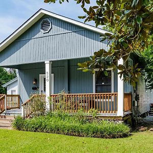 Charming 3Br Historic Home On Mardi Gras Route Lafayette Exterior photo