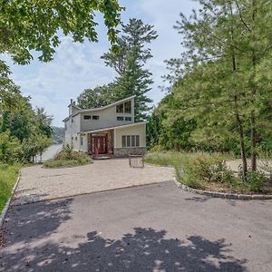 Willa Beautiful Candlewood Lake House With Private Dock! Danbury Exterior photo