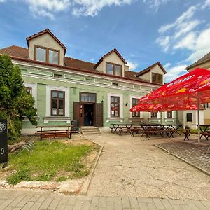 Hotel Penzion U Fandy Šatov Exterior photo