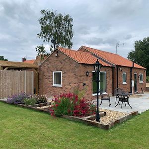 Willa Woodside Retreat With Luxury Hot Tub Retford Exterior photo