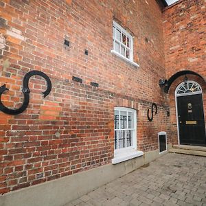 Willa Victorian Townhouse Windsor Exterior photo