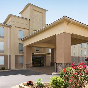 Hotel Baymont By Wyndham Georgetown Exterior photo