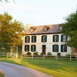 Willa The Richland Estate Fredericksburg Exterior photo