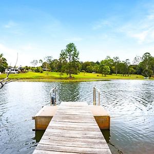 Willa Oleander Escape Lake Front Retreat Yungaburra Exterior photo