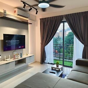 Central Park Tampoi Larkin 2 Bedroom -New Bear Bricks Style Johor Bahru Exterior photo