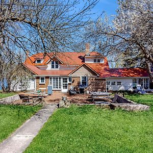 Willa Antique Lake Front Getaway- The Lake House Ripon Exterior photo