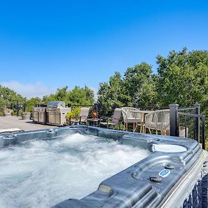 Vallejo Home with Spacious Deck, Hot Tub&Views Exterior photo