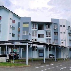 Apartament Delta Heights Penampang Kota Kinabalu Exterior photo