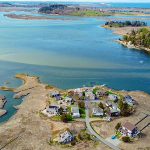 Willa Robbins Island Retreat Essex Exterior photo