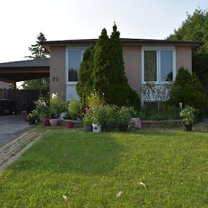 Wb03-Holiday Home Cozy Private Room -Attached Bathroom Toronto Exterior photo