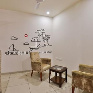 Hotel Collection O Kia Residency Ahmadabad Exterior photo