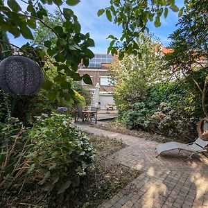 Willa Huis Van Artevelde - Hondvriendelijk Vakantiewoning Met Gezellige Tuin - Gent Exterior photo