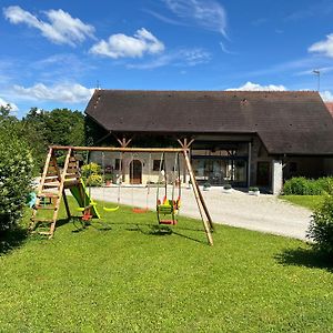 Bed and Breakfast La Grange De Felix Fontainebrux Exterior photo