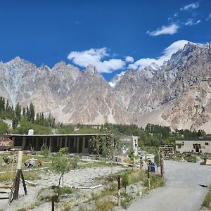 Passu Cones Hotel Pasu Exterior photo