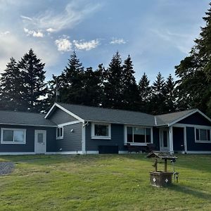 Willa Pond View At Claymore Qualicum Beach Exterior photo