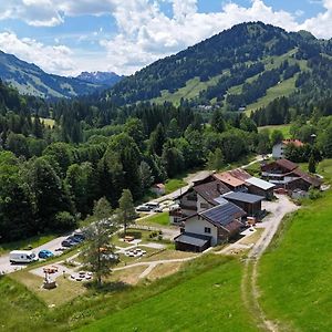 Apartament Idyllische Gruppenunterkunft Fuer Bis Zu 20 Personen - Zum Huettenklaus Bad Hindelang Exterior photo