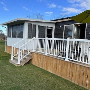 Serenity Cottage, A Cozy Retreat Niagara-on-the-Lake Exterior photo