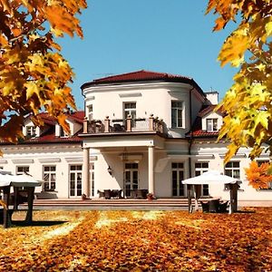 Hotel Pałac Żelechów Spa&Wellness Exterior photo