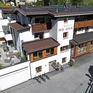 Hotel Quality Hosts Arlberg - Haus Pepi Eiter St. Anton am Arlberg Exterior photo