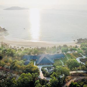 Diamond Bay Condotel Resort Nha Trang Exterior photo