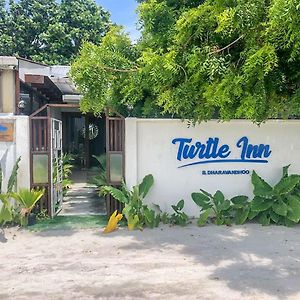 Turtle Inn Dharavandhoo Exterior photo