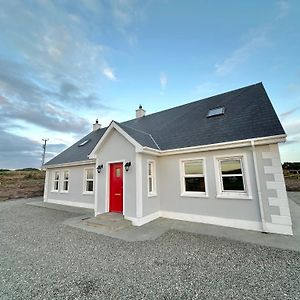 Relax In Spacious Style With Stunning Views- Drim Cottage Malin Head Exterior photo