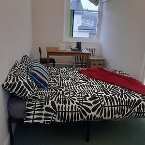 Apartament Bed Contl Breakfast Newport Wales Near Train Exterior photo