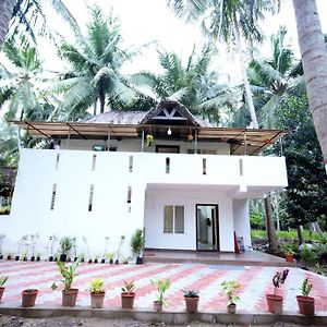 Willa Satya Farm House Amalāpuram Exterior photo