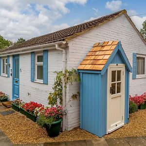 Willa 1 Bed House In Hampshire Chandler's Ford Exterior photo