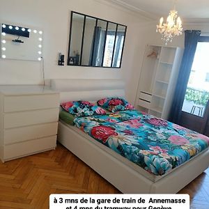 Hotel Chambre Salle De Bain Et Balcon Prive - 3 Mins A Pied De La Gare - Geneve Acces Direct Annemasse Exterior photo