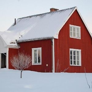 Willa Ferienhaus In Sorsele Mit Gemeinsamem Garten Exterior photo