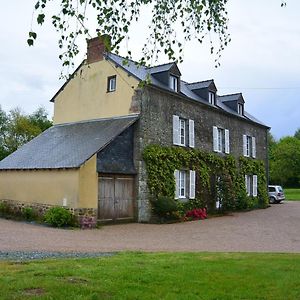 Bed and Breakfast Domaine De La Basse Orme Les Iffs Exterior photo