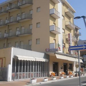 Hotel Lido Comacchio Exterior photo