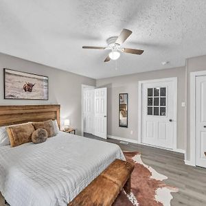 Spacious Family Home With Playroom Georgetown Exterior photo