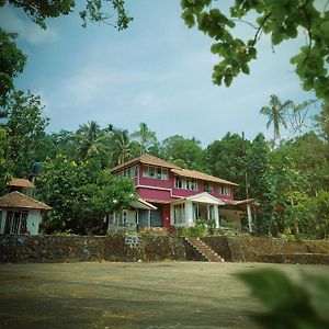 Hotel Manikkal Bunglow Wayanad Exterior photo