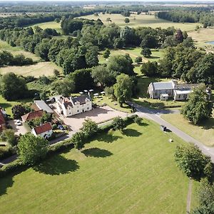 Hotel The Bedingfeld Arms Swaffham Exterior photo