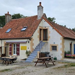 Apartament Le Coeur Du Moulin Saint-Aubin-le-Monial Exterior photo